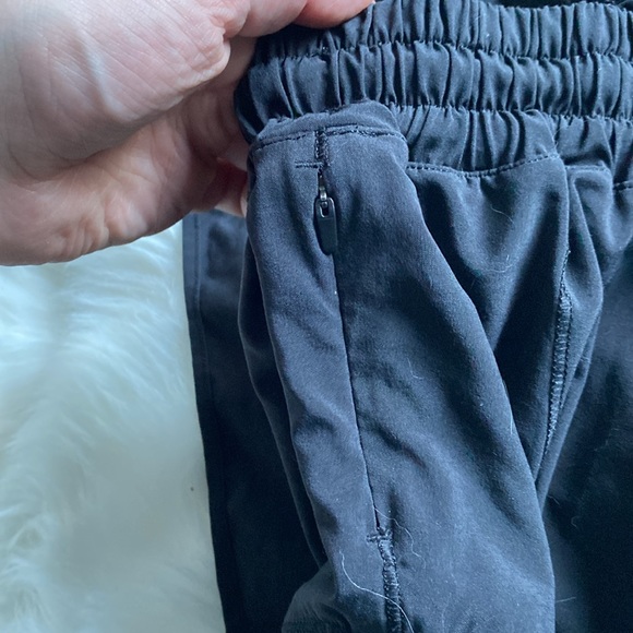 Lululemon Hotty Hot Short - Low Rise - Picture 3 of 6